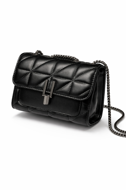 Prošívaná černá kabelka s řetízkem – Quilted Black Chain Bag
